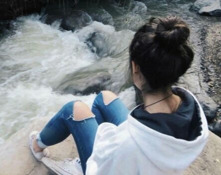 58+ Hidden face dp for girls elegant and calm DP ideas