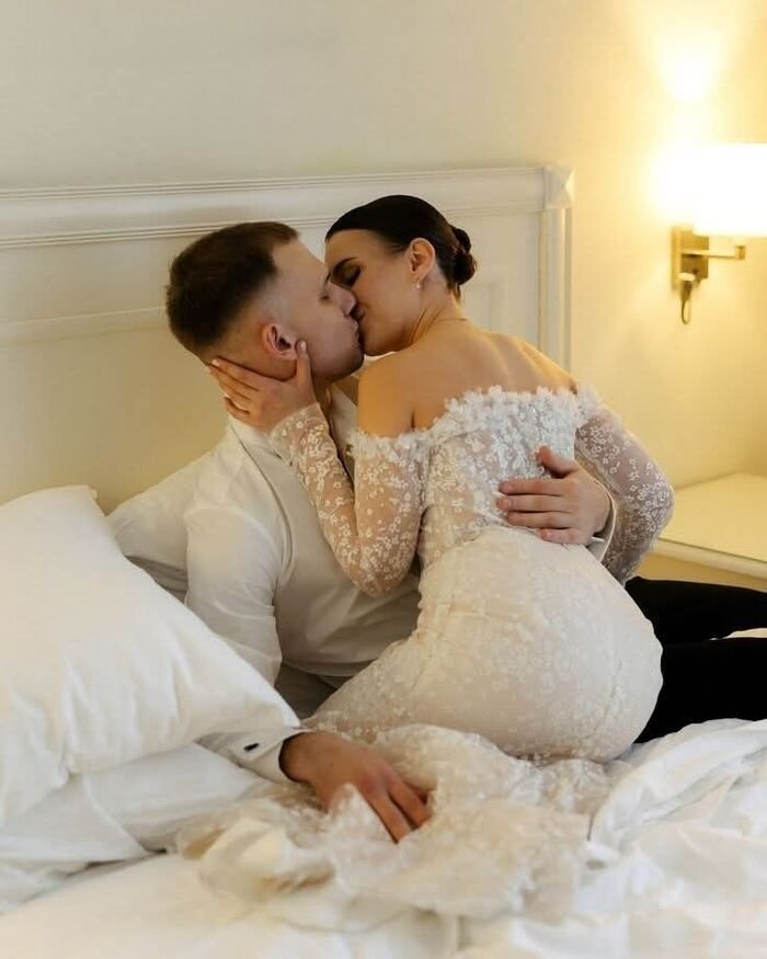 aethetics vertical lips kiss images full hd