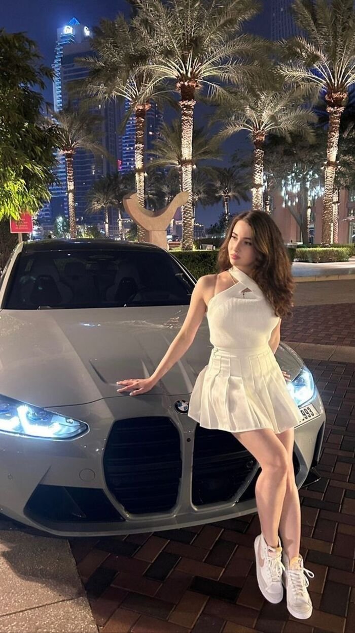 classy stylish girl dp