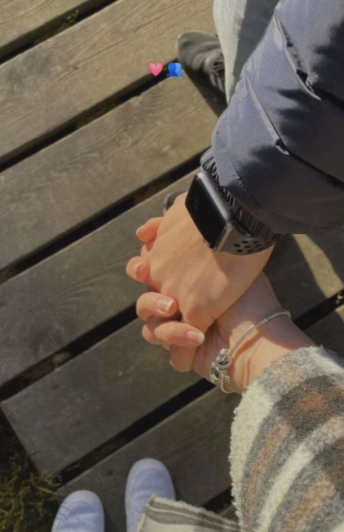 couple hands dp calm hd