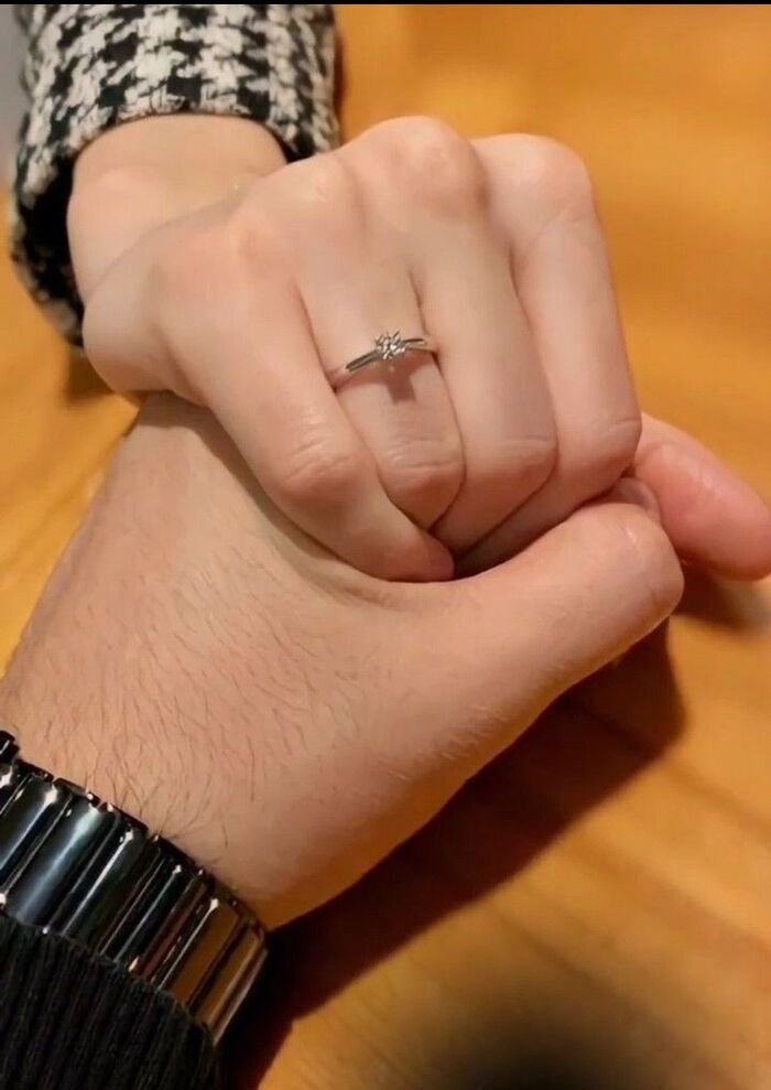 couple hands dp quality hd