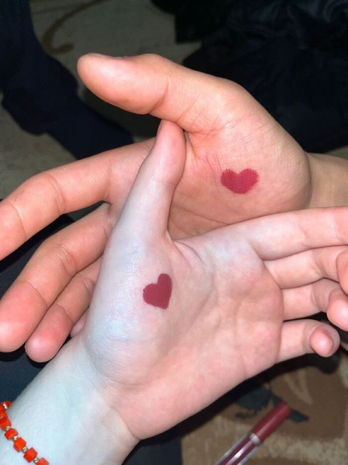 couple hands dp smooth hd