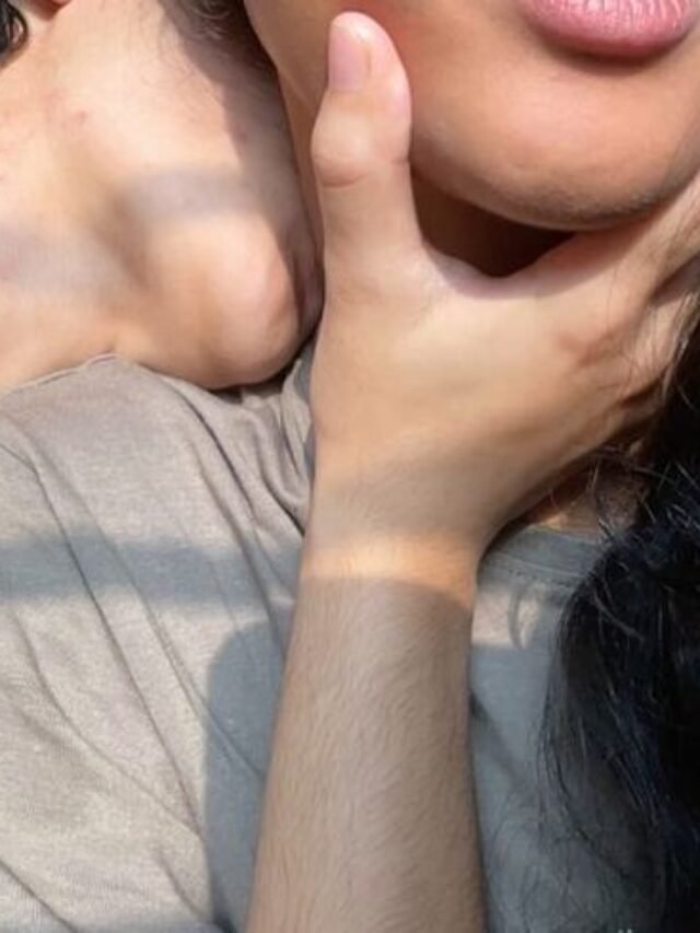 Download 99+ Romantic Neck Kiss Images in High Definition HD