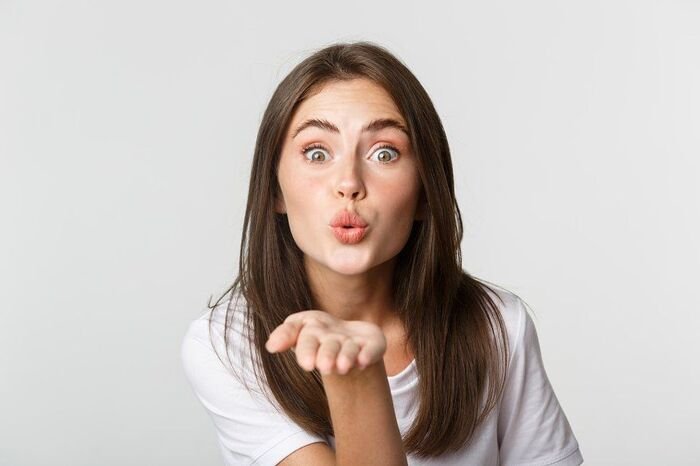 flying kiss image woman aethetics hot full hd