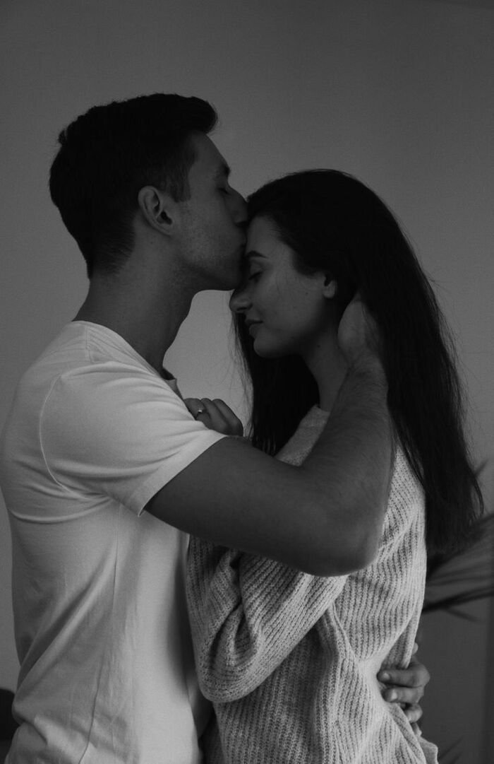 full hd aethetics forehead kiss images