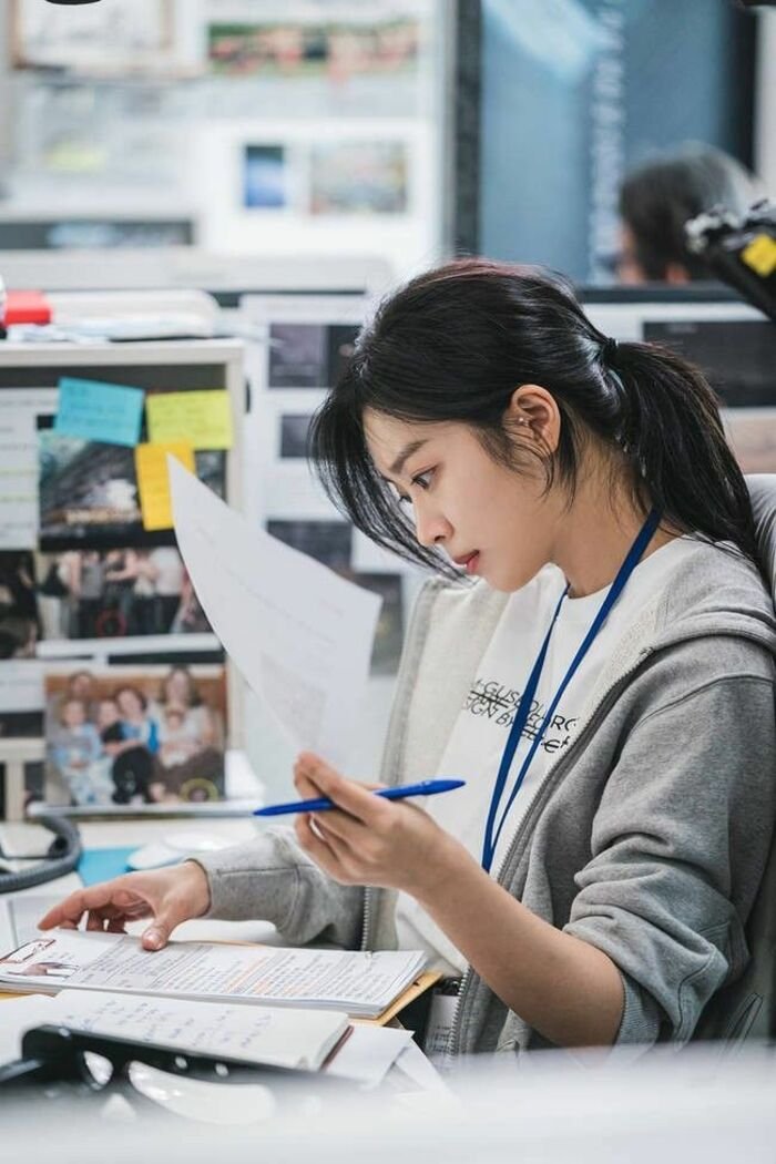 gentle smart girl vibe hd