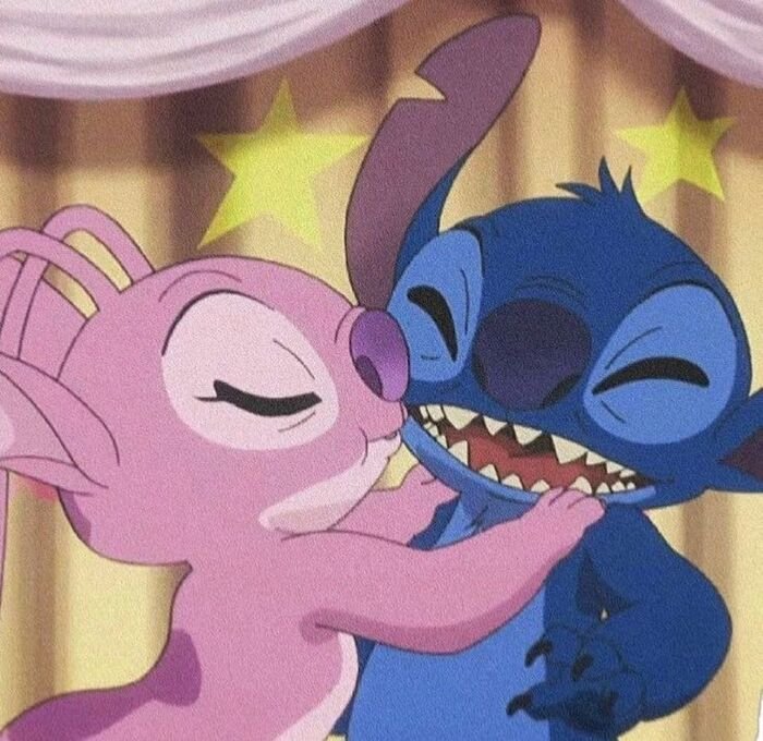 kiss cartoon images aethetics full hd