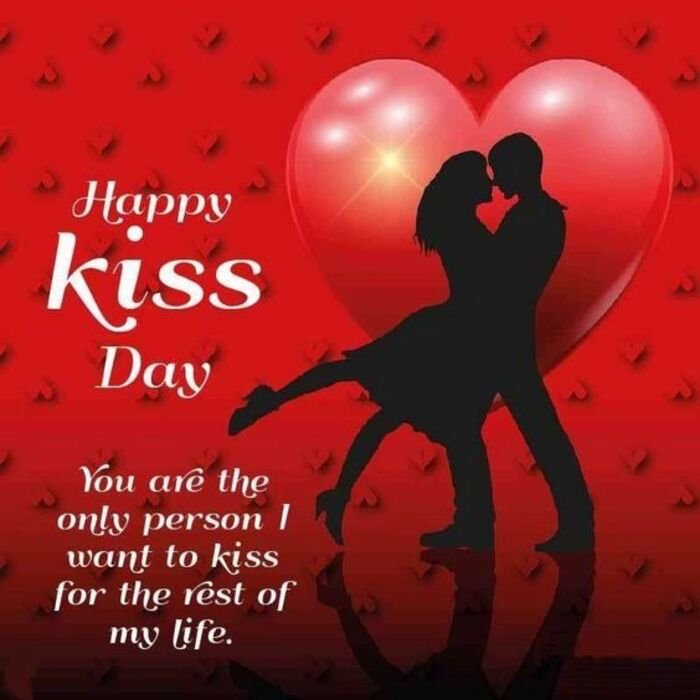 kiss day images aethetics