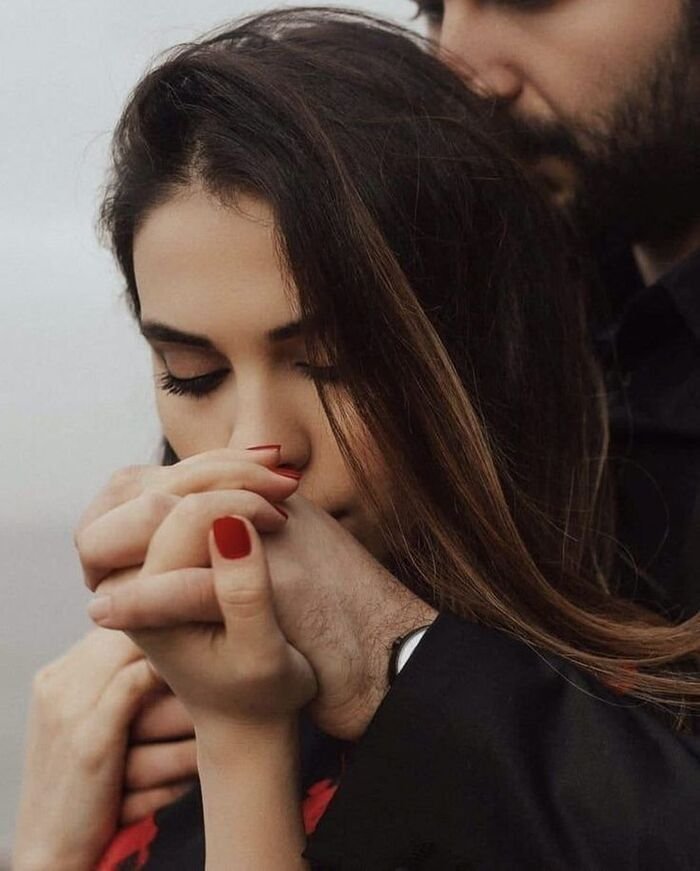 pinterest hand kiss images full hd