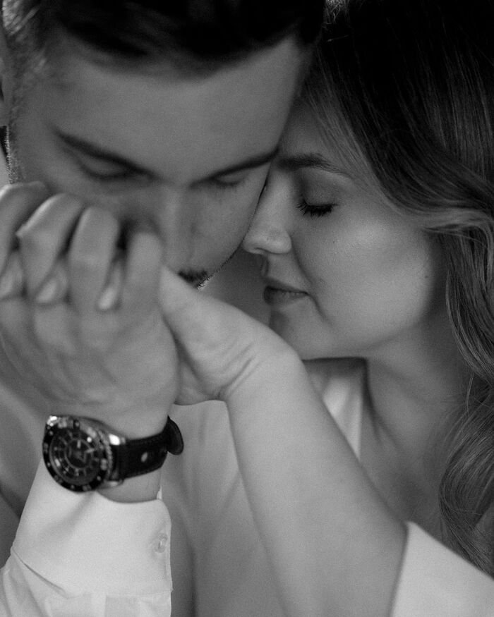 pinterest hand kiss images