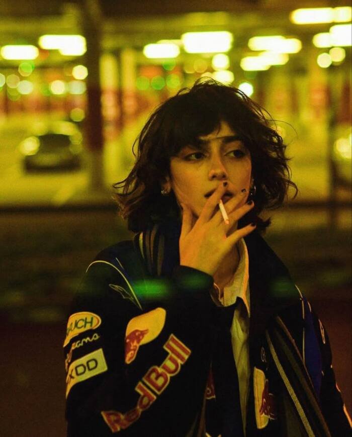 smoking girl energy full hd