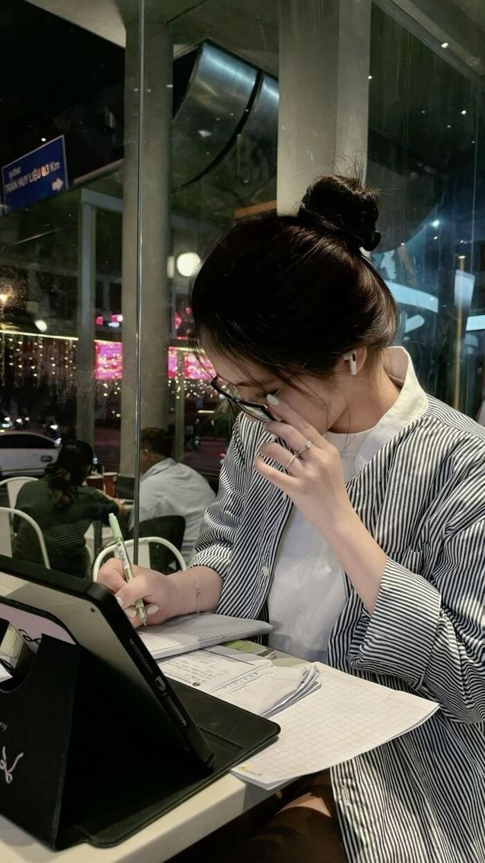 study girl aesthetic full hd