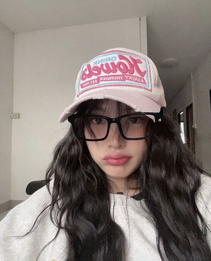 sweet girl scene full hd