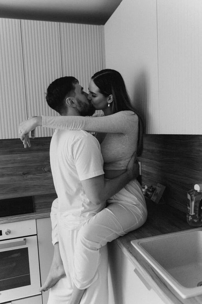 vertical lips kiss images pinterest hot